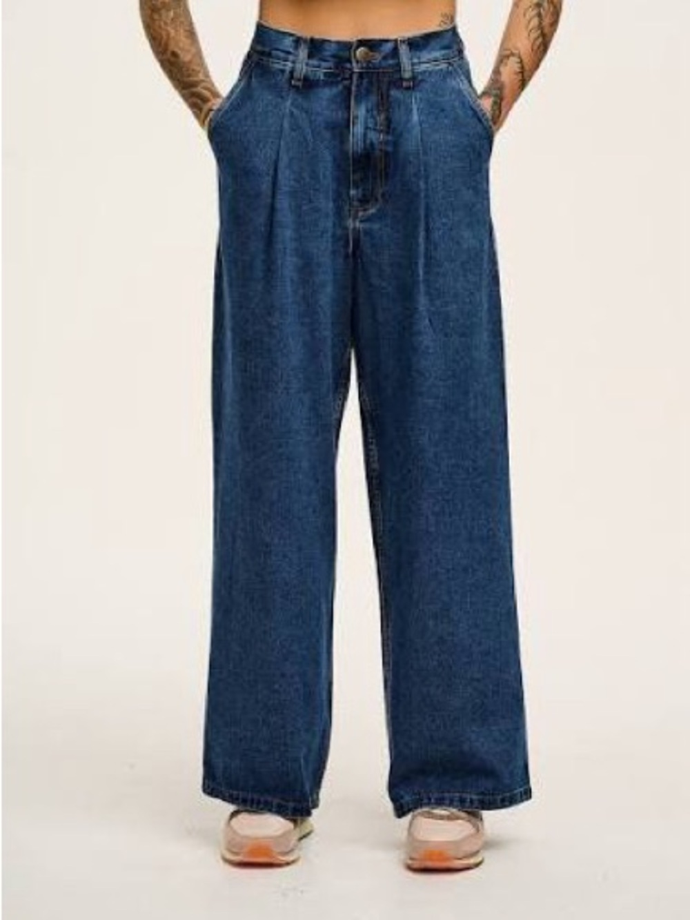 Lucy & Yak Dark Blue Wide-Leg Pleated Jeans